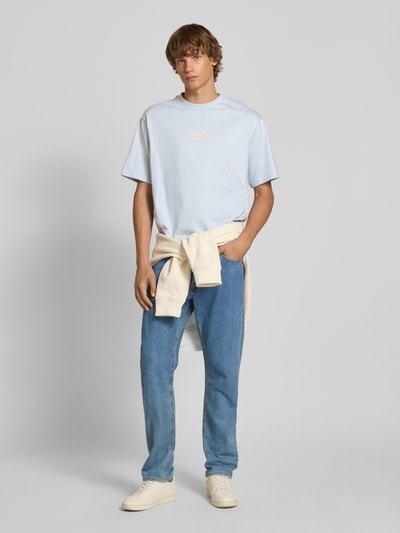 Calvin Klein Jeans Relaxed Fit T-Shirt mit Rundhalsausschnitt Hellblau 1