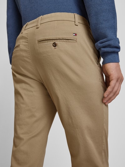 Tommy Hilfiger Slim fit chino met knoop- en ritssluiting, model 'BLEECKER' Kaki - 3