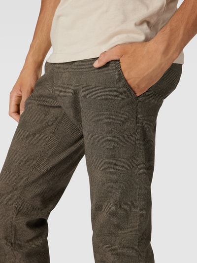 MCNEAL Slim fit pantalon met paspelzakken aan de achterkant Middenbruin - 3