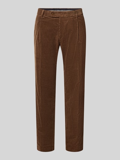 Produktfoto, Cordhose mit Bundfalten Modell 'Torry' von Carl Gross aus braunem Baumwoll-Elasthan-Mix mit Gesäßtaschen, Slim Fit.