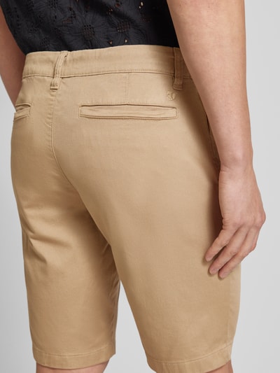 s.Oliver RED LABEL Korte tapered fit chino met achterzakken Zand - 3