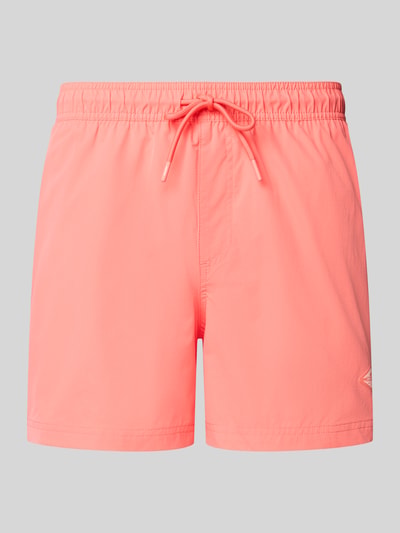 Produktfoto, Straight Fit Badeshorts mit Logo-Detail Modell 'Maui' von Jack & Jones in Koralle, elastischer Bund mit Tunnelzug, glatte Textur, Herren Badeshorts