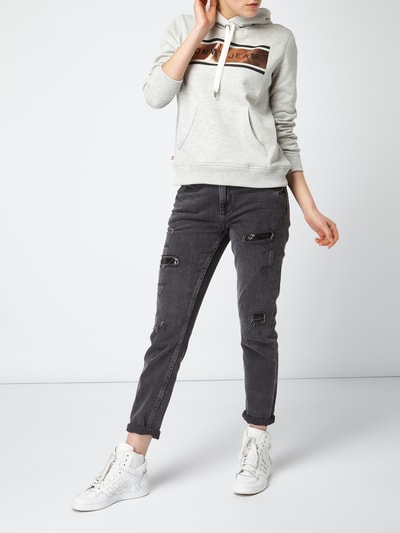 Tommy Jeans Hoodie mit Print in Metallicoptik
 Hellgrau Melange 1