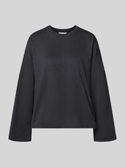 Produktfoto, Oversized Langarmshirt aus reiner Baumwolle von REVIEW, schwarze Farbe, lockerer Schnitt, glatte Textur, Rundhalsausschnitt, Damen Langarmshirt, Oversized Fit, Überschnittene Schultern, Rückenlänge bei Größe S 58 cm