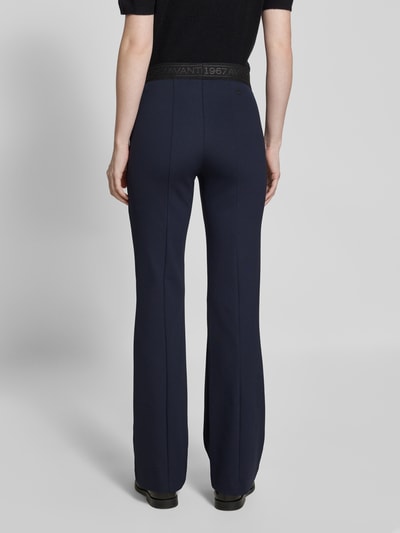 ROSNER Flared Stoffhose mit elastischem Label-Bund Modell 'Alisa' Marine 5