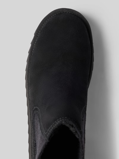 Produktfoto, Boots aus Rindsnappa mit Profilsohle von Tamaris, Lederstruktur, schwarze Farbe, genähte Details, Gummisohle, Nahaufnahme Oberseite