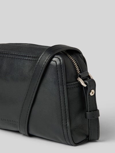 LIEBESKIND BERLIN Handtasche aus Leder mit Label-Detail Modell 'CHUDY' Black 3