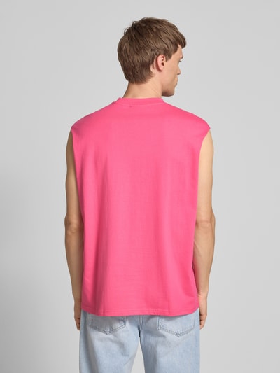 REVIEW Tanktop mit Label-Print Pink 5