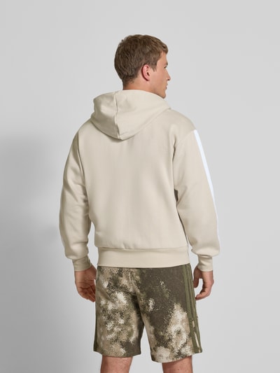 adidas Sportswear Bluza rozpinana z kapturem i kieszenią kangurką Piaskowy 5