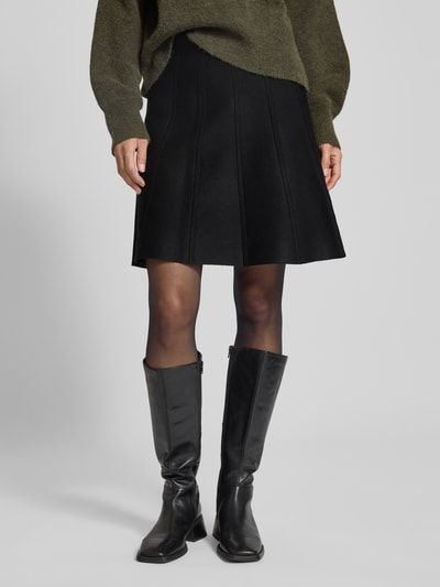 Apricot Minirock aus Viskose-Mix mit elastischem Bund Black 4