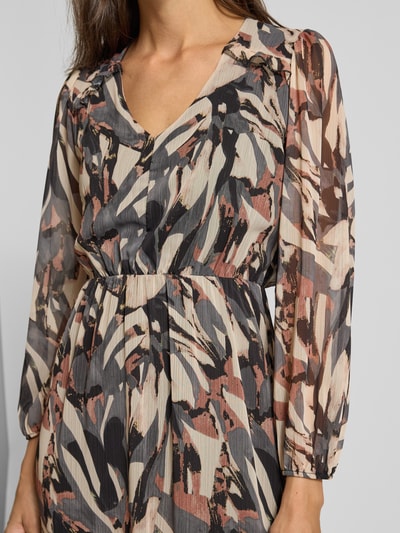 ZABAIONE Knielanges Kleid mit V-Ausschnitt Black 3