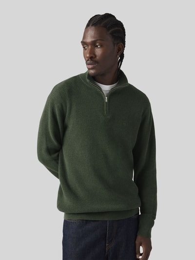 Levi's® Relaxed Fit Pullover aus reiner Baumwolle Modell 'QUARTER' Oliv 1