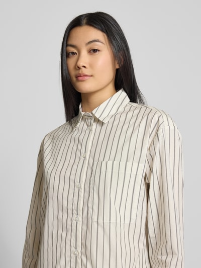 MAX&Co. Bluzka koszulowa o kroju regular fit z kieszenią na piersi model ‘BARI’ Écru 3