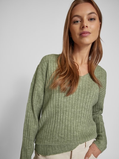 ZABAIONE Strickpullover mit V-Ausschnitt Khaki 3