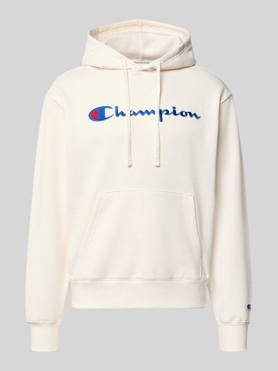 Produktfoto, Hoodie mit Label-Stitching von Champion in Creme, Baumwoll-Mix, lockerer Schnitt, Kängurutasche, sichtbare Kapuze, Herrenmode