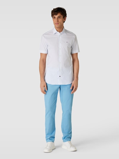 Tommy Hilfiger Pants Chino in unifarbenem Design Modell 'DENTON' Hellblau 1