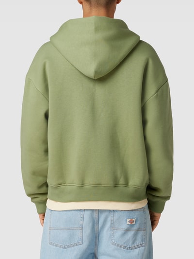 REVIEW Sweatjacke mit Label-Print Schilf 5