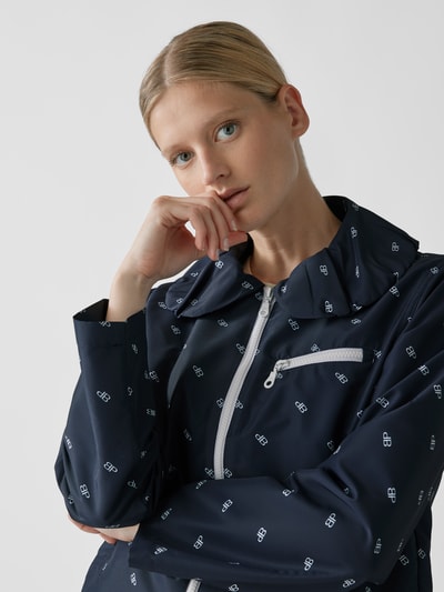 BAUM & PFERDGARTEN Jacke mit Label-Print Marineblau 3
