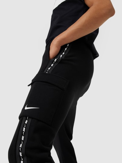 Nike Sweatpants mit Cargotaschen Black 3