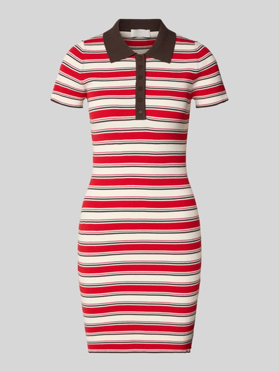 Produktfoto, Polokleid aus Viskose-Mix mit kurzer Knopfleiste Modell 'Elenia' von LeGer by Lena Gercke, mehrfarbig gestreift, Körpernaher-Schnitt, Minikleid, Polokragen, feine Rippenstruktur, weiche Textur, Rückenlänge 83 cm, Brustweite 33 cm, Ärmellänge 19 cm.