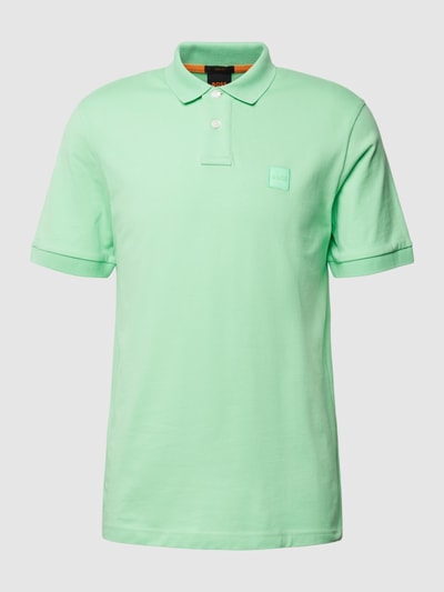 BOSS Orange Slim fit poloshirt met labelpatch, model 'Passenger' Grasgroen - 2