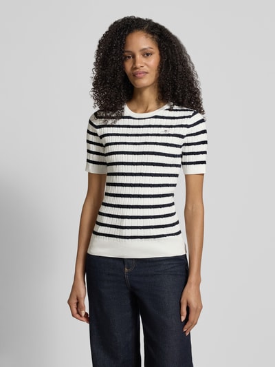 GANT Strickshirt mit Rundhalsausschnitt und Label-Stitching Ecru 4