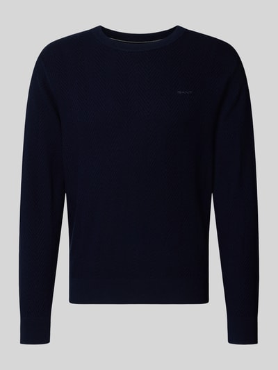 Produktfoto, dunkelblauer Regular Fit Pullover aus Baumwoll-Woll-Mix von GANT, feines Fischgrätmuster, glatte Textur, Herren Pullover