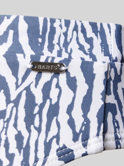 Produktfoto, Bikini-Slip im Allover-Look Modell 'Nerissa' von Barts, blauer und weißer Material-Mix mit Stretch-Anteil, Label-Detail, strukturierte Oberfläche, körpernahe Passform
