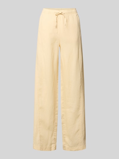 Produktfoto, cremefarbene Damen Leinenhose von OPUS, Modell 'Mileni resort', Wide-Leg-Pants aus reines Leinen mit elastischem Bund und Kordelzug, französische Eingrifftaschen sowie Gesäßtaschen, Bundweite bei Größe 36: 38 cm, Innenbeinlänge: 80 cm, strukturierte Textur.