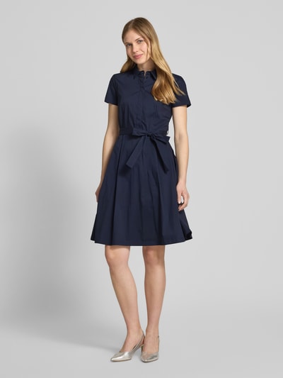 Christian Berg Woman Selection Hemdblusenkleid mit Bindegürtel und kurzer Knopfleiste Marine 1