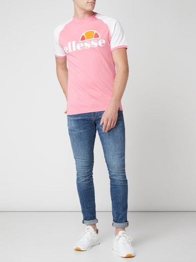 Ellesse T-shirt z nadrukiem z logo  Mocnoróżowy 1