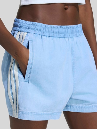 adidas Originals Regular Fit Jeansshorts aus reiner Baumwolle Hellblau 5