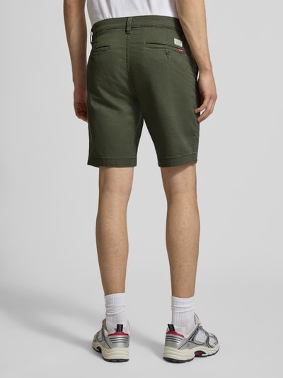 Levi's® Regular Fit Chinoshorts aus Baumwoll-Mix Oliv 5