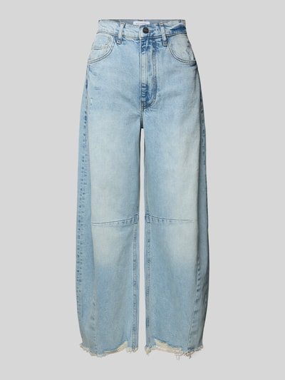 Produktfoto, Barrel Fit Jeans im Used-Look von Rich & Royal aus bawełny z dodatkiem elastanu, jasnoniebieski denim, frędzle, Szerokość w rozmiarze 27: 36 cm, długość wewnętrzna nogawki 70 cm