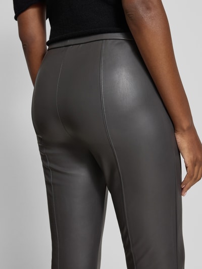 Raffaello Rossi Flared Bootcut Hose in Leder-Optik Modell 'MACY' Dunkelgrau 3