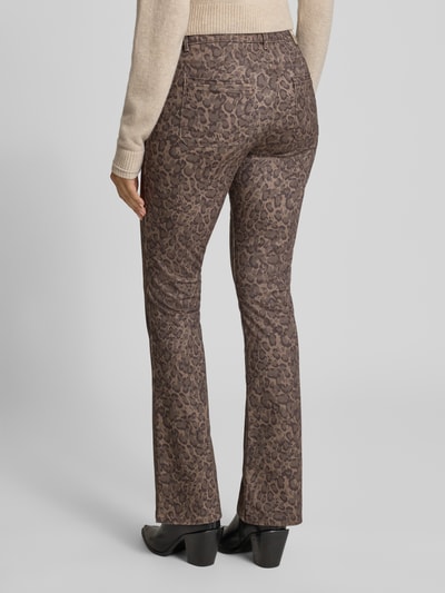 Brax Flared stoffen broek met achterzakken, model 'SHAKIRA' Donkerbruin - 5