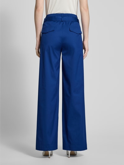 Windsor Spodnie materiałowe z szerokimi nogawkami i paskiem Królewski niebieski 5