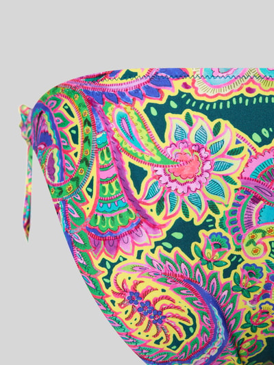 Produktfoto, Slim Fit Bikini-Hose mit Allover-Paisley-Print Modell 'Lise' von Marie Jo, farbenfrohe Muster in Pink, Gelb und Grün, elastischer Material-Mix.