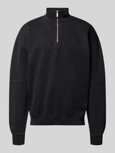 Produktfoto, Oversized Sweatshirt mit Stehkragen von Pegador, mieszanka bawełny, krój oversized, stójka, prążkowane wykończenia, krótki zamek błyskawiczny, wyhaftowane logo, długość tyłu 67 cm, długość rękawów 61 cm, kolor czarny