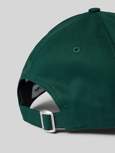 Produktfoto, Basecap aus reiner Baumwolle von Lacoste in Optik: Unifarben mit Label-Patch, Ösen, Nähte, verstellbarer Riegel, Materialverarbeitung: Webware.