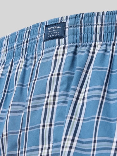 Produktfoto, Boxershorts mit elastischem Bund im 3er-Pack von MCNEAL mit blau kariertem Muster aus Reine Baumwolle, Regular-Fit, Label-Detail