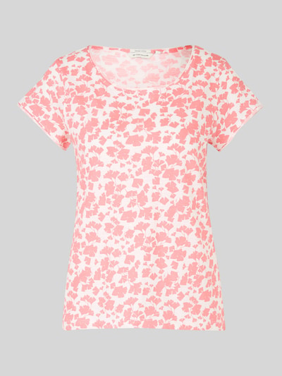Produktfoto, Relaxed Fit T-Shirt aus reiner Baumwolle von Tom Tailor, Optik:Allover-Muster, Passform: Relaxed-Fit, Rundhals, Kurzarm, Rollsaum, Reine Baumwolle, Damen T-Shirt, weiße und rosa florale Muster, glatte Textur.