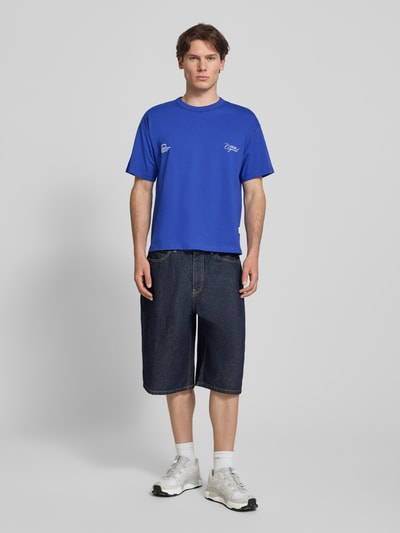 JACK & JONES damski t-shirt o kroju regular fit z obniżoną linią ramion Królewski niebieski 1