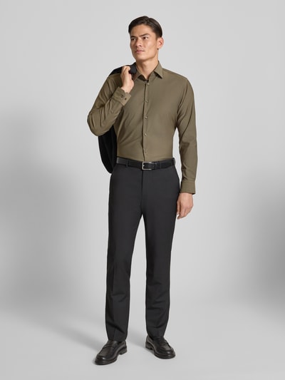 BOSS Regular Fit Businesshemd mit Kentkragen Modell 'JOE' Oliv 1
