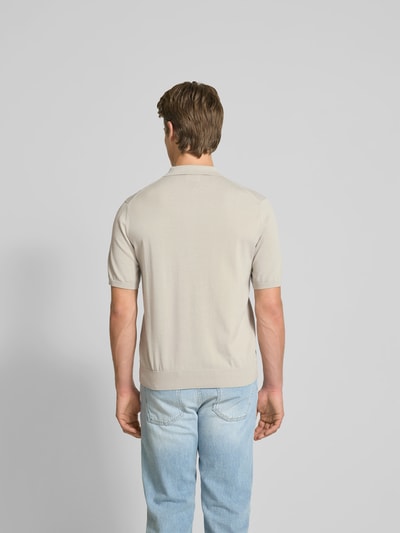 Closed Poloshirt mit gerippten Abschlüssen Kitt 5