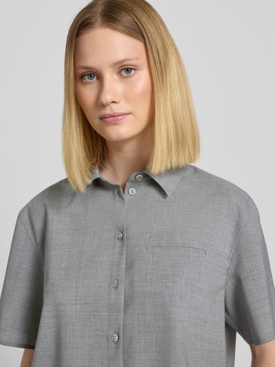 BOSS Bluzka koszulowa o kroju comfort fit z czystej żywej wełny Średnioszary melanż 3