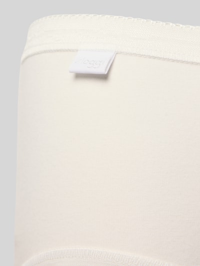 Produktfoto, Slim Fit Slip Slim mit Logo-Detail von Sloggi aus elastischem Baumwoll-Mix mit elastischem Bund in Beige, glatte Textur