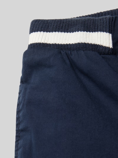 s.Oliver RED LABEL Bermudy o kroju regular fit z mieszanki bawełny model ‘PELLE’ Granatowy 2