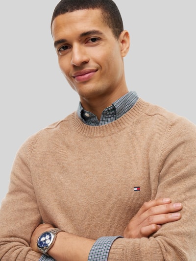 Tommy Hilfiger Regular Fit Pullover aus Lammwoll-Mix Camel 3