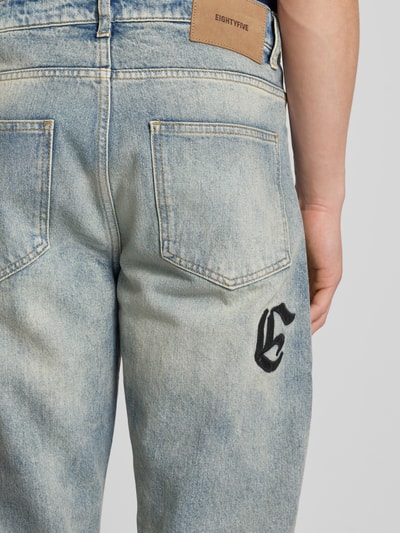 EIGHTYFIVE Jeansy o kroju straight fit z wyhaftowanymi logo Jeansowy niebieski 3